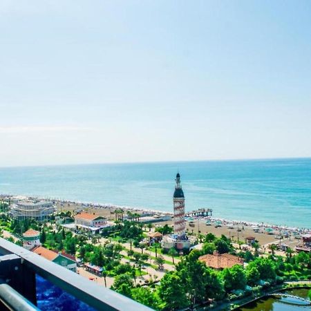 Black Sea Aparthotel Orbi City Батуми Екстериор снимка