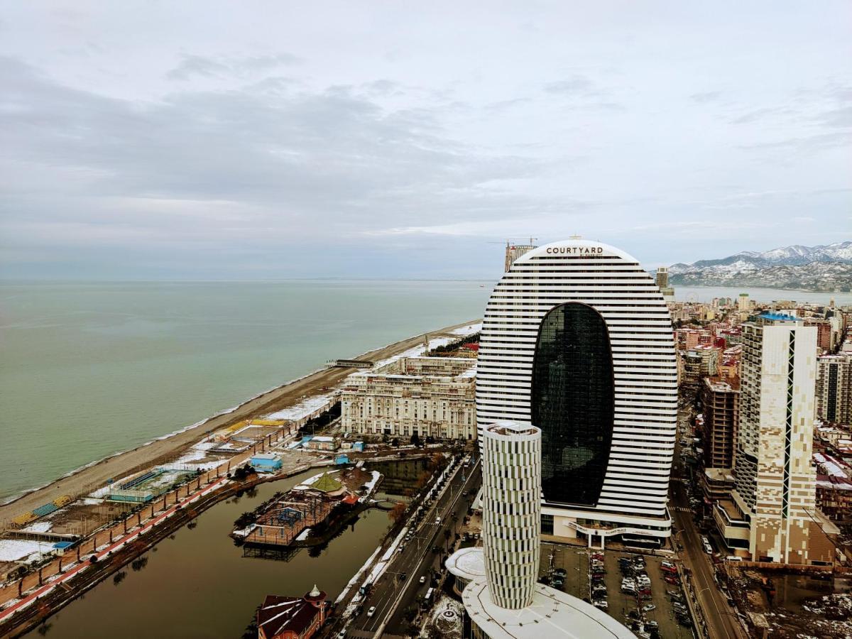 Black Sea Aparthotel Orbi City Батуми Екстериор снимка
