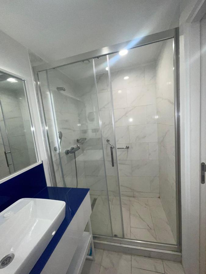 Black Sea Aparthotel Orbi City Батуми Екстериор снимка