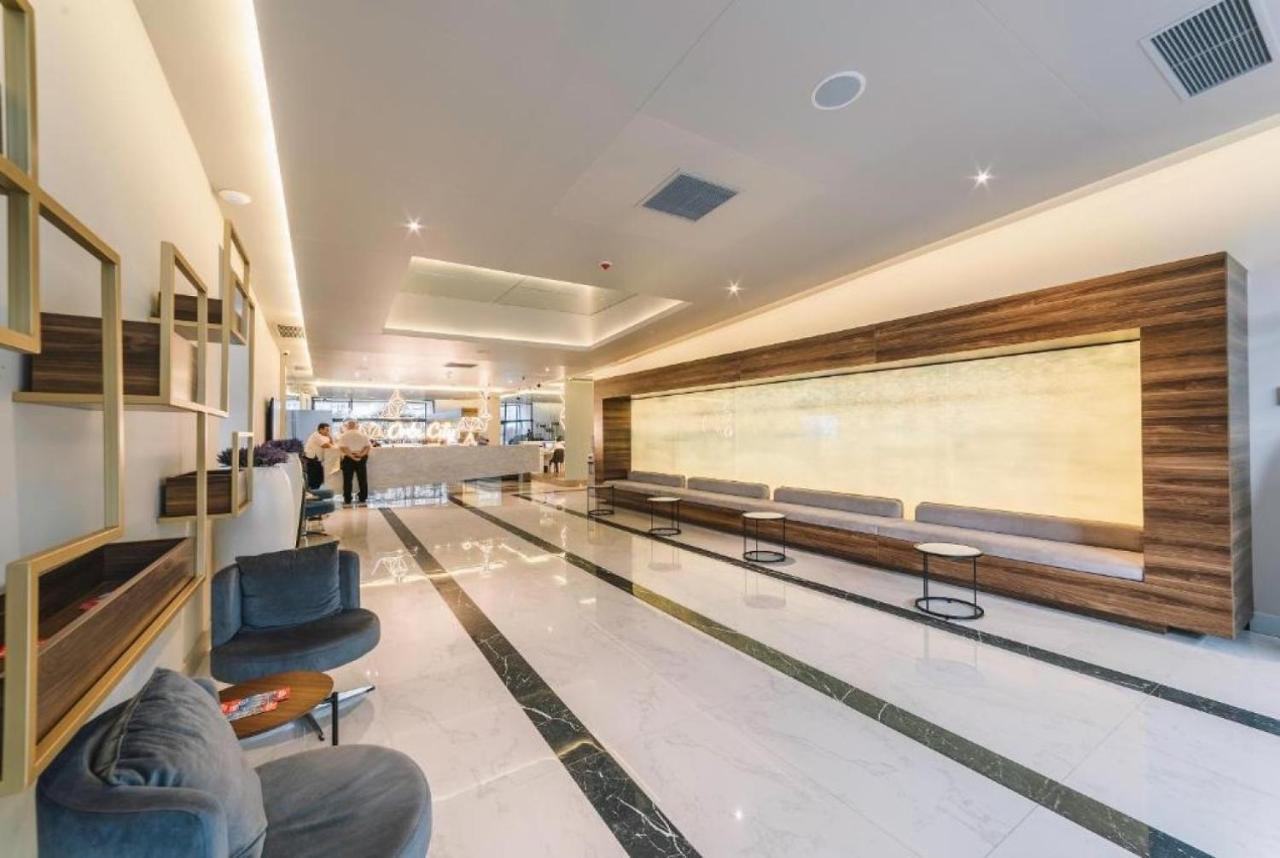 Black Sea Aparthotel Orbi City Батуми Екстериор снимка