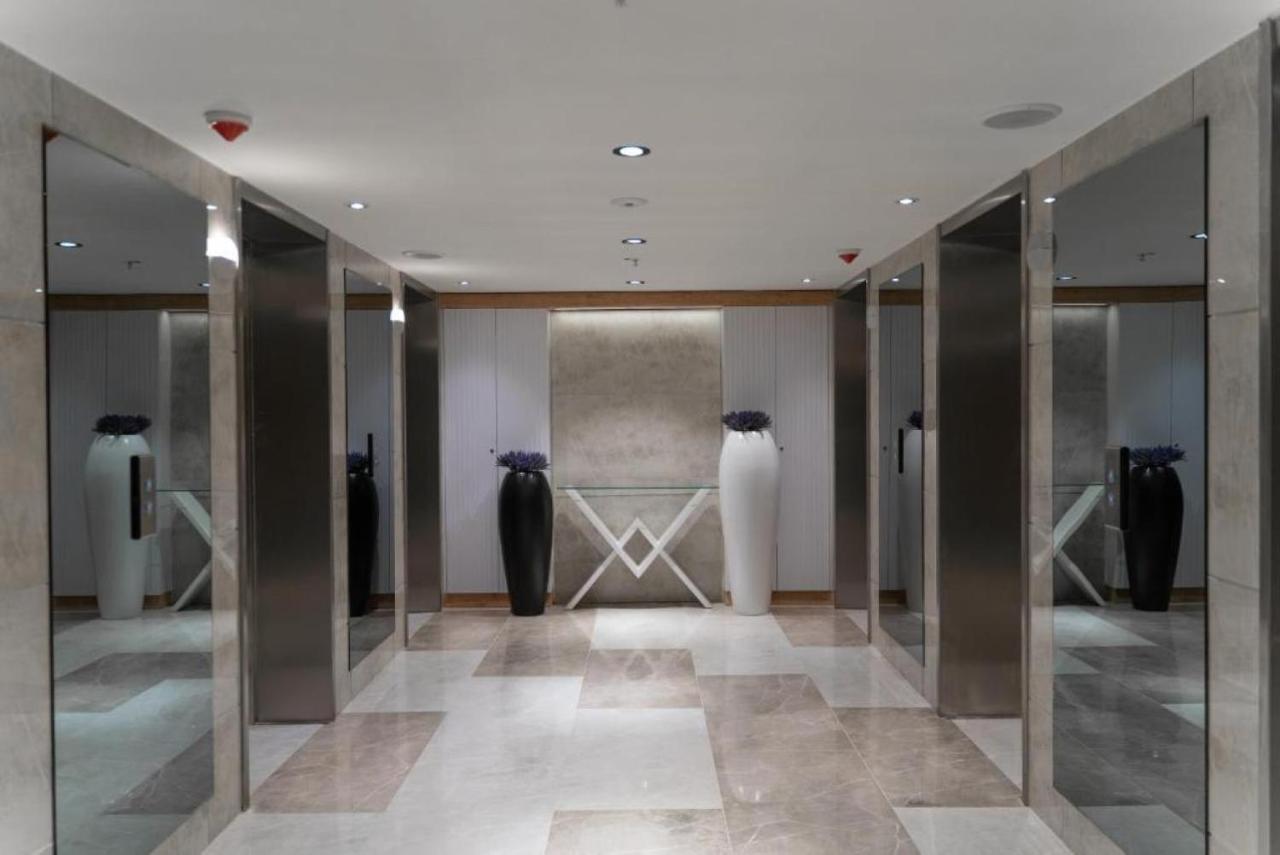 Black Sea Aparthotel Orbi City Батуми Екстериор снимка