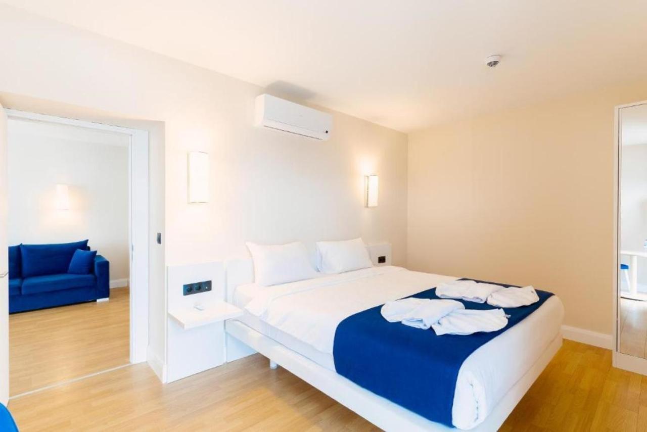 Black Sea Aparthotel Orbi City Батуми Екстериор снимка