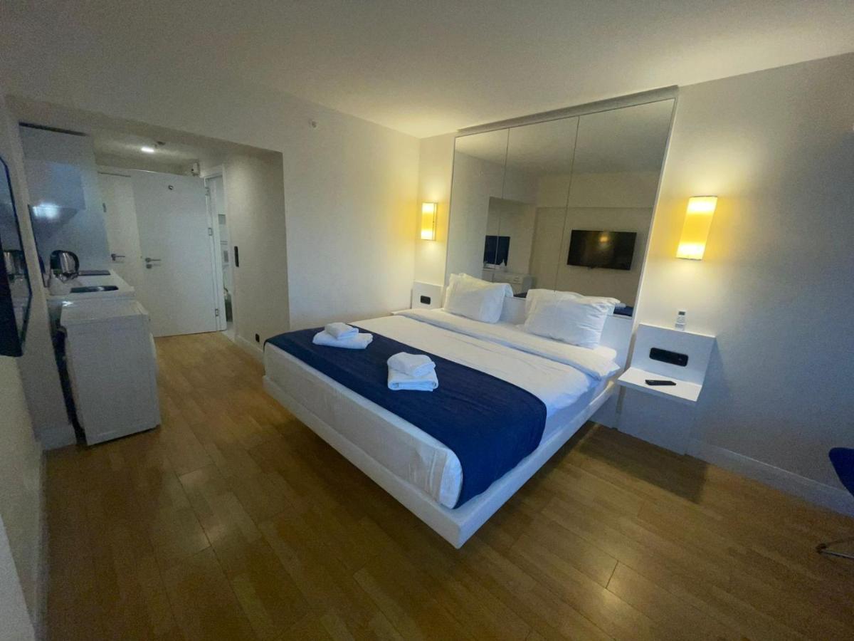 Black Sea Aparthotel Orbi City Батуми Екстериор снимка