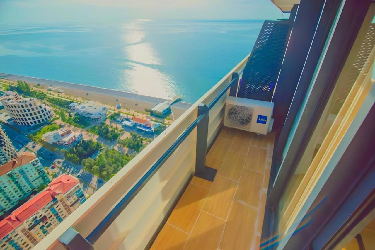 Black Sea Aparthotel Orbi City Батуми Екстериор снимка
